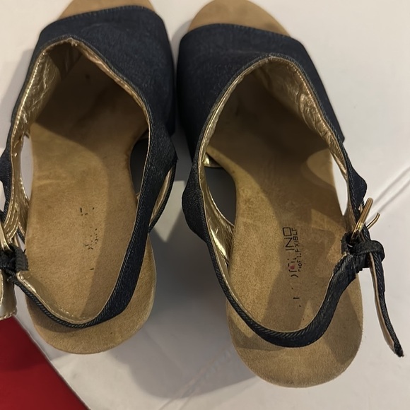 BANDOLINO Blue jean sandals pre owned - Picture 7 of 9